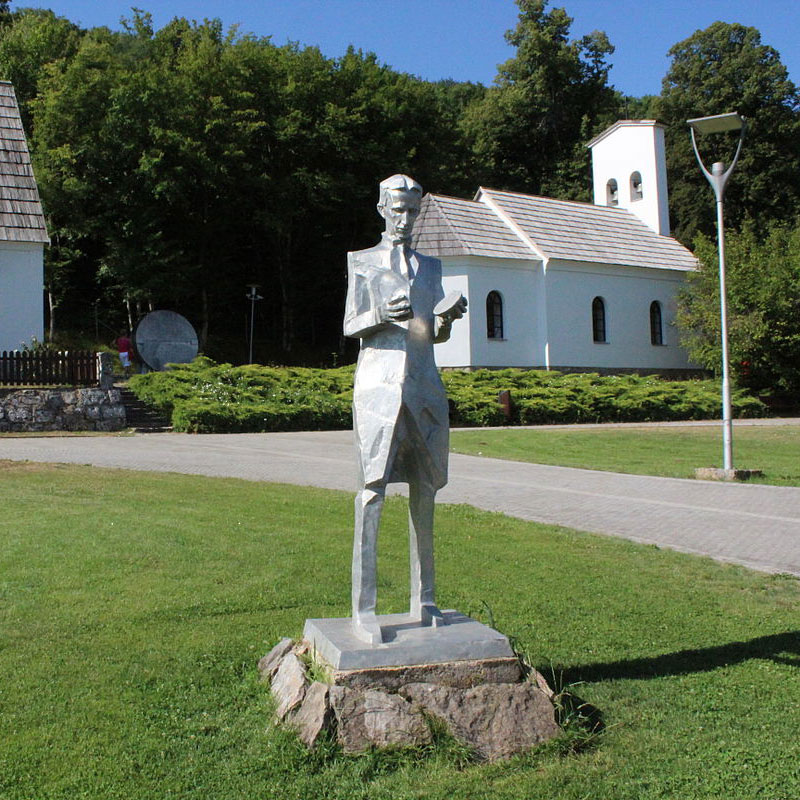DISCOVER LIKA: TESLA TOUR WITH RAKIJA/BRANDY TASTING Degenija tours